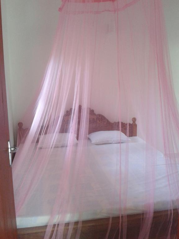 Seaview Paradise Inn Weligama Pokój zdjęcie